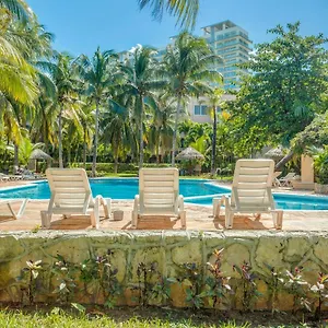  Apartment Deluxe At Tropical In Zona Hotelera Mexico